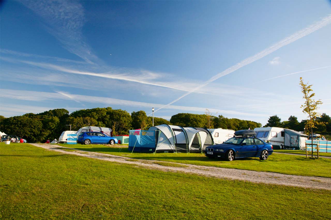 15 tips on how to pack for a touring holiday